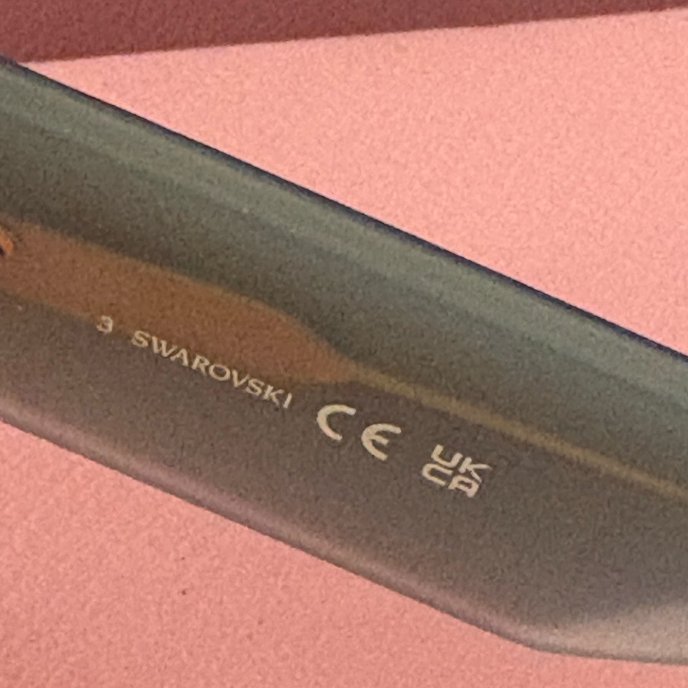 🩵 Swarovski 30X Crystal Embellished Gradient Shield Sunglasses full inclusion - Picture 8 of 12